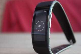 Illustration for article titled Sony SmartBand Talk: otra pulsera que nunca debió fabricarse